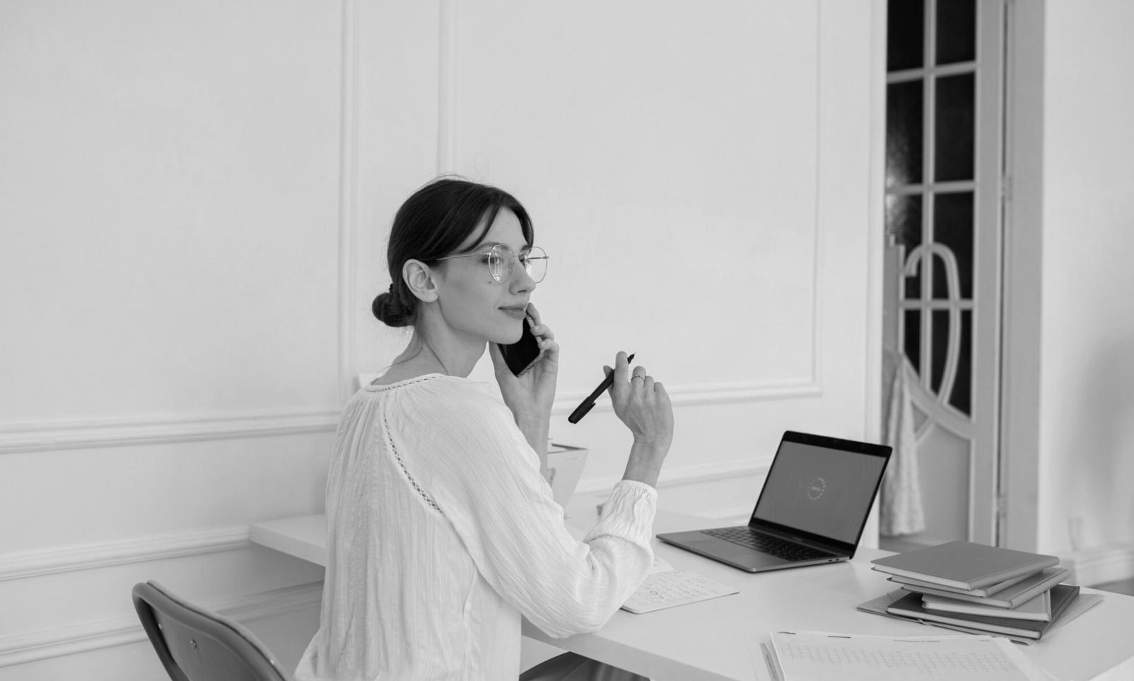 Detailanalyse von Finanzberichten und Kennzahlen